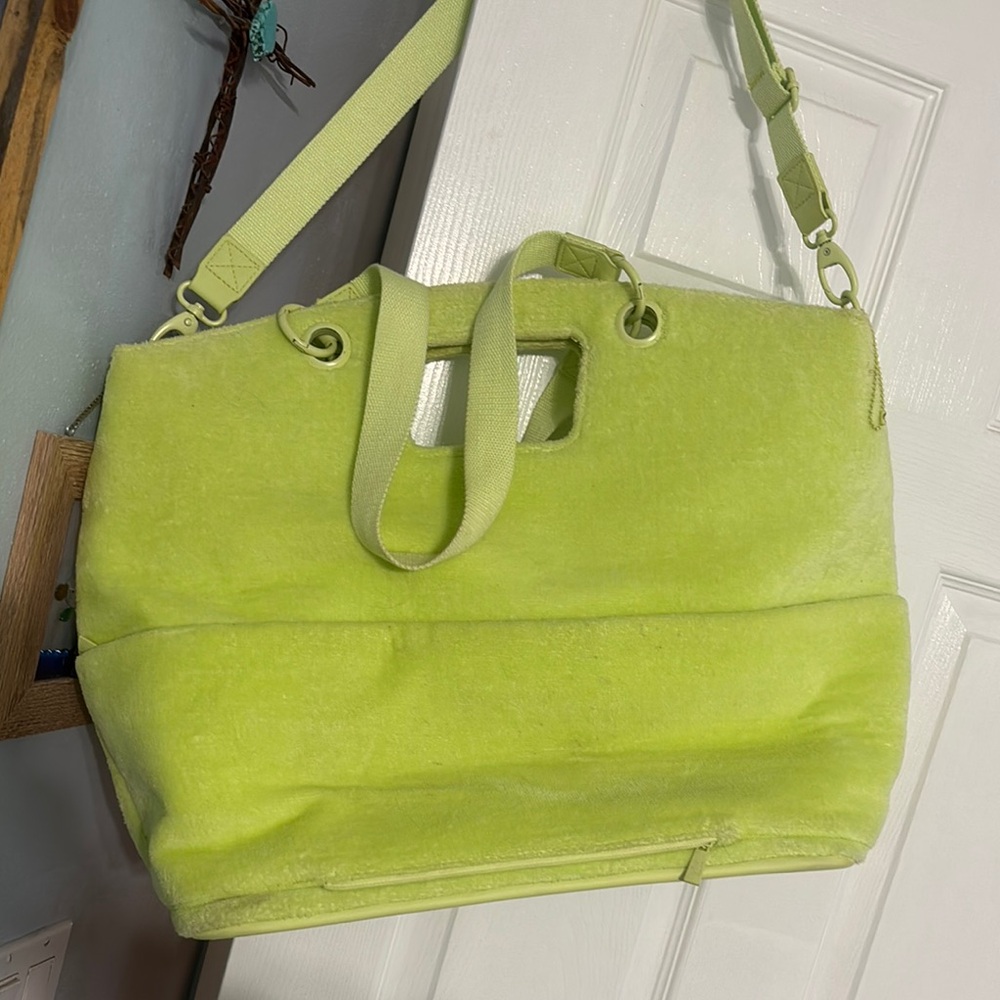 BEIS Lime Green Women's travel bag - Picture 3 of 9